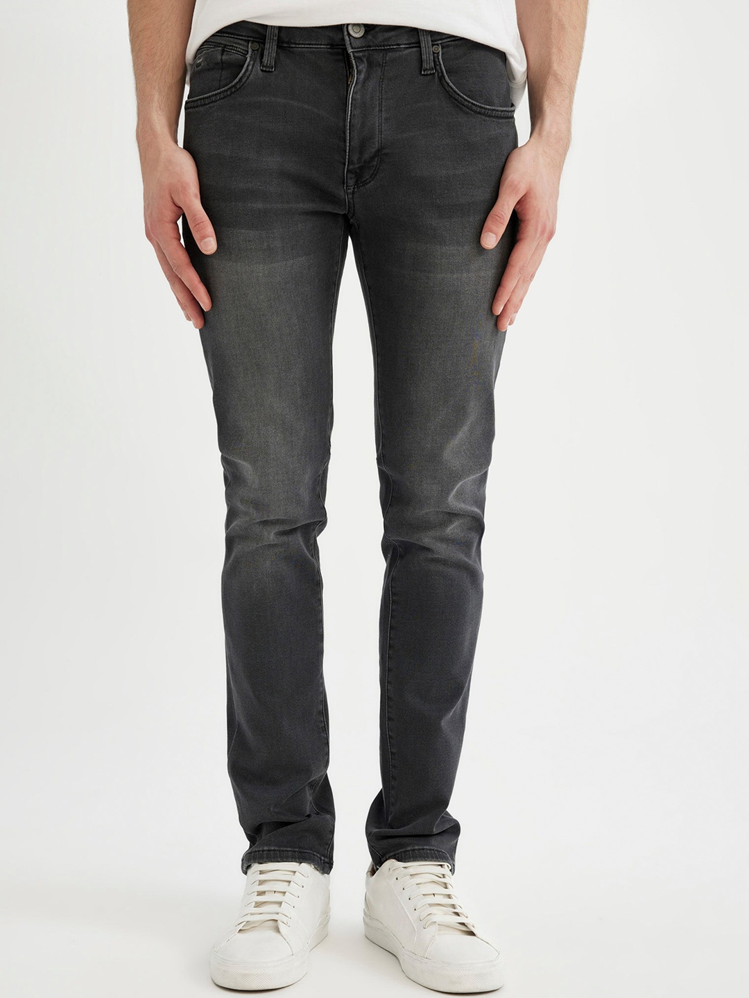 

DeFacto Men Trousers, Na