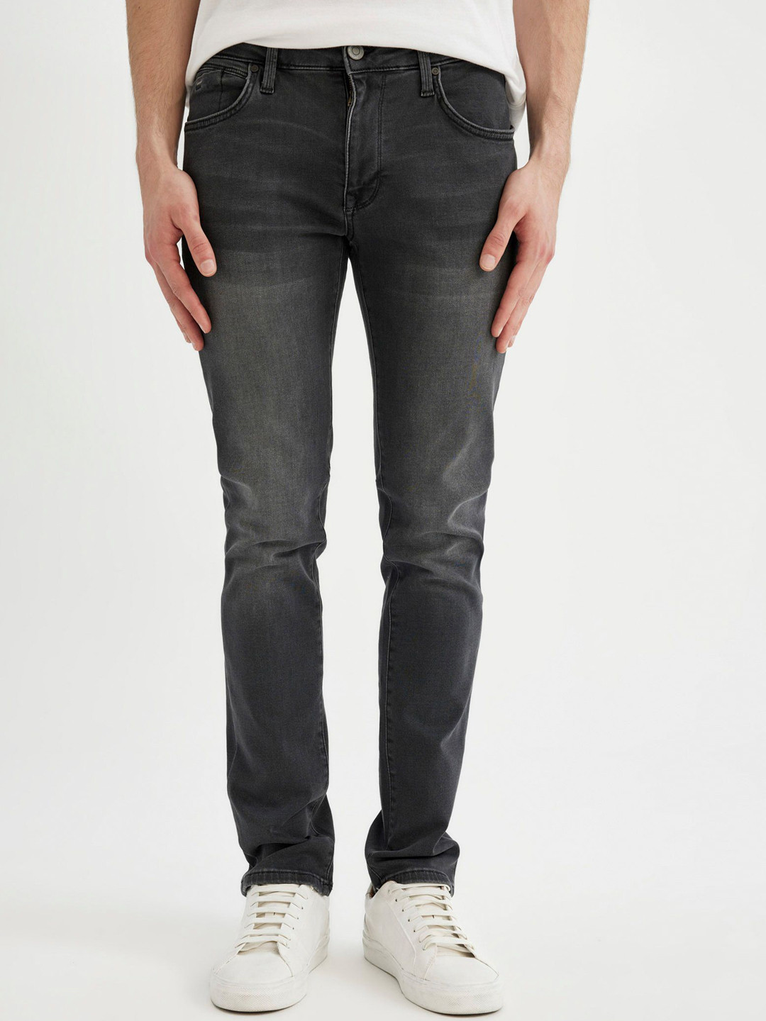 

DeFacto Men Trousers, Na