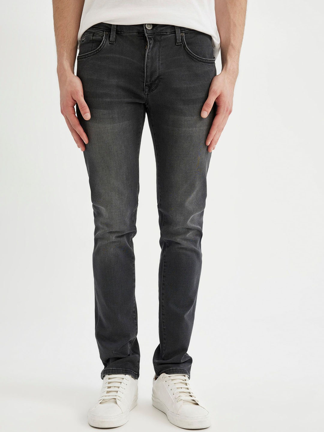 

DeFacto Men Trousers, Na