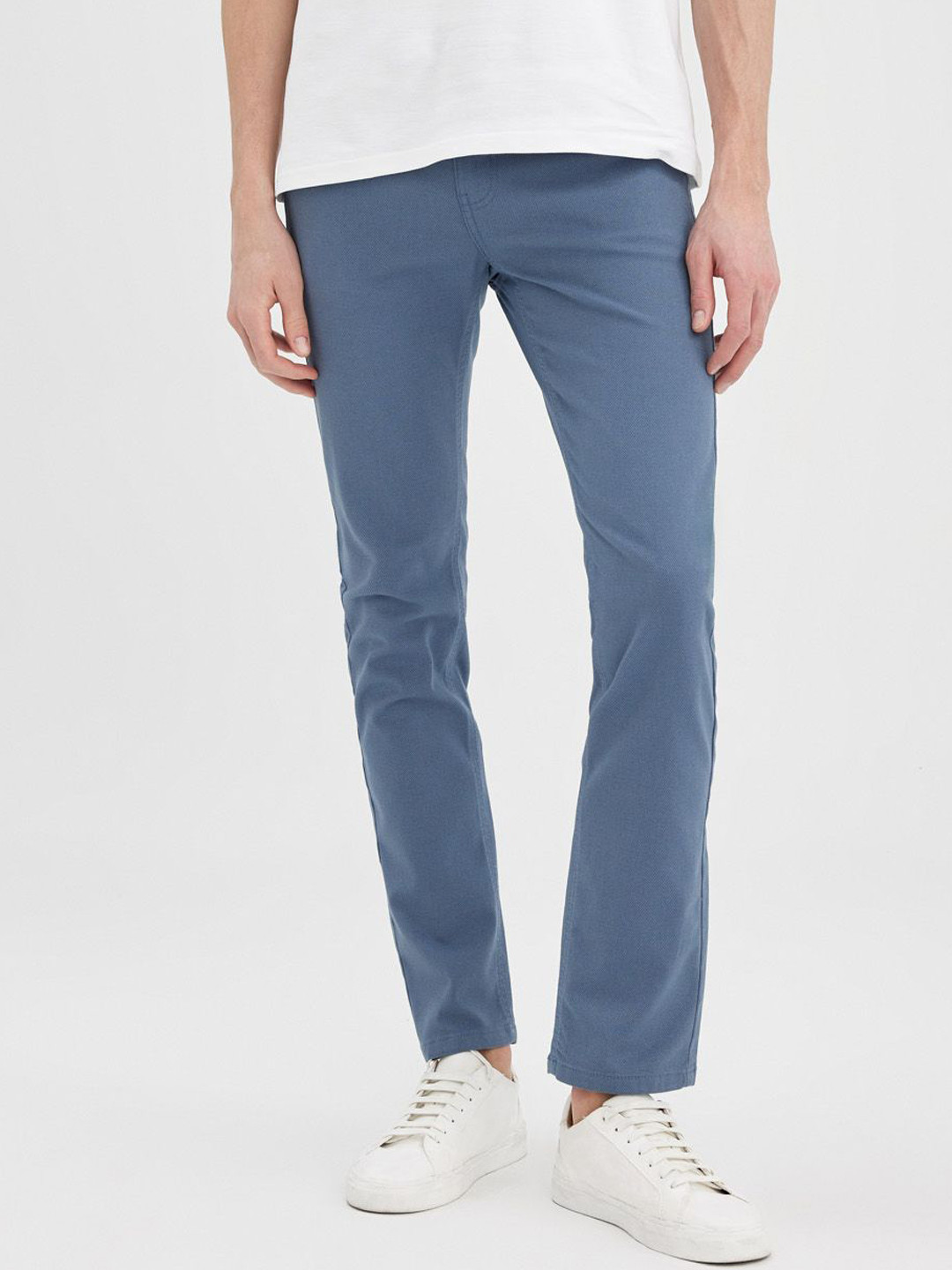 

DeFacto Men Trousers, Na