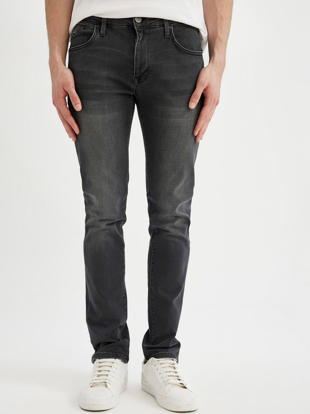 

DeFacto Men Trousers, Na
