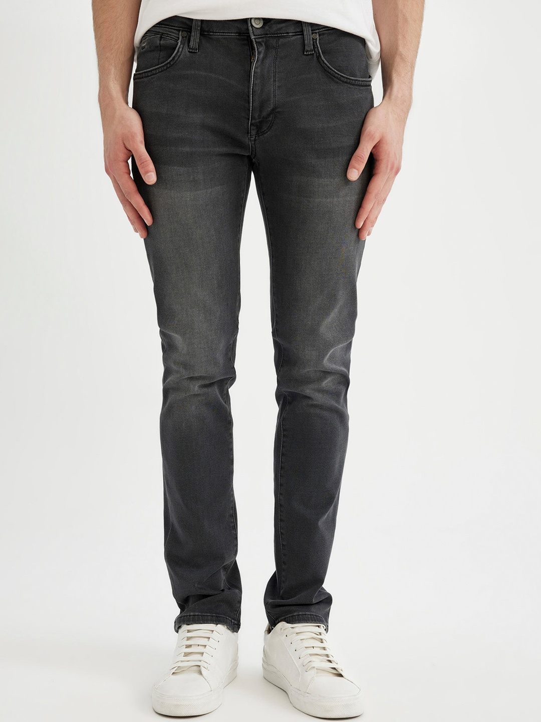 

DeFacto Men Trousers, Na