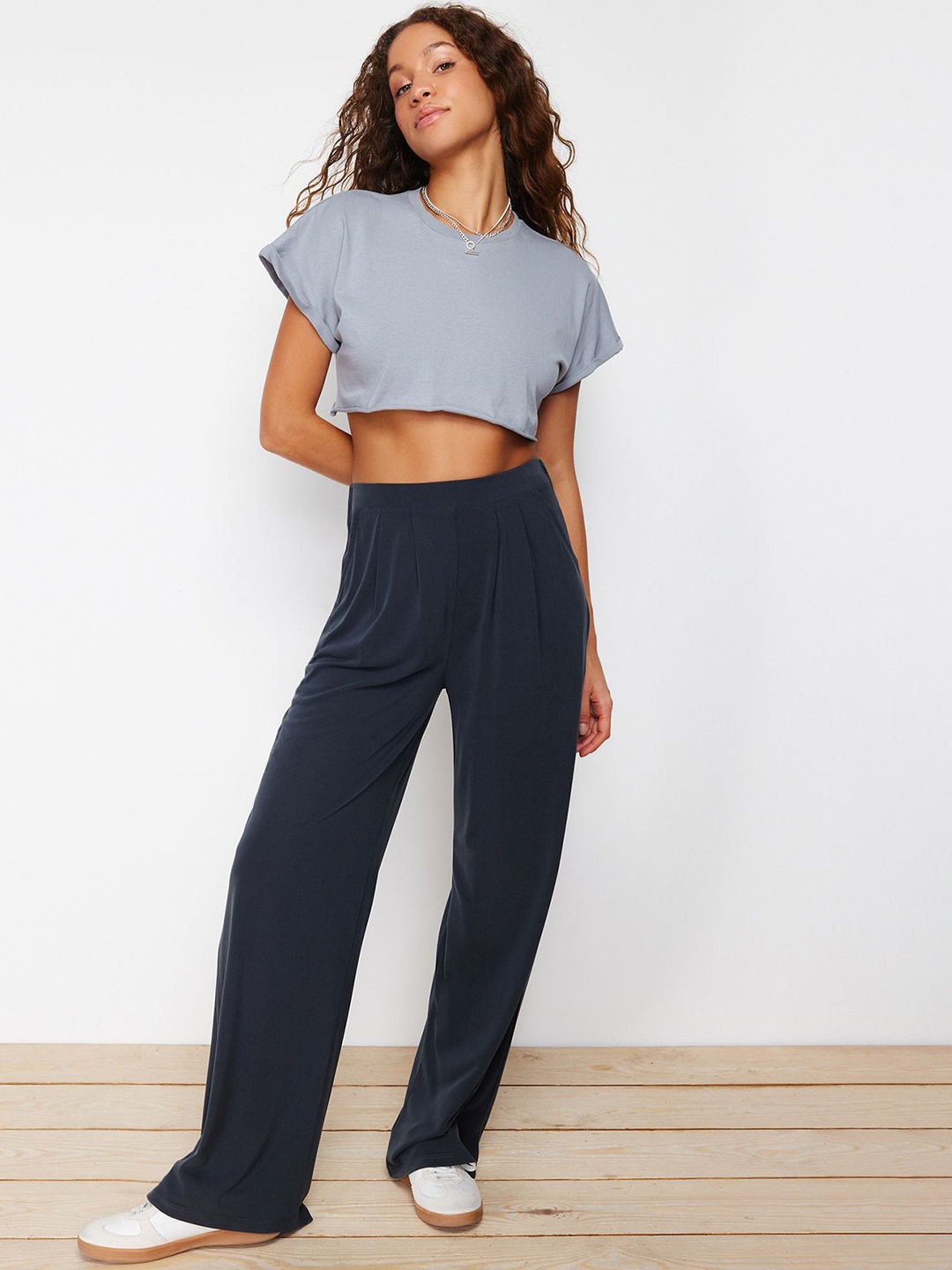 

Trendyol Women Parallel Trouser, Navy blue