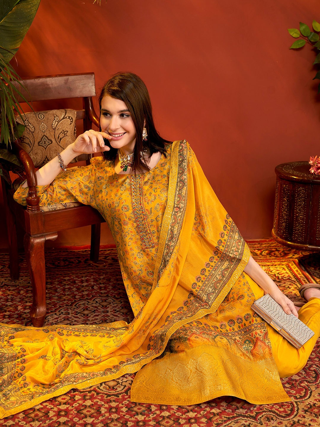 

Anouk Paisley Printed Zari Pure Silk Straight Kurta With Trousers & Dupatta, Mustard