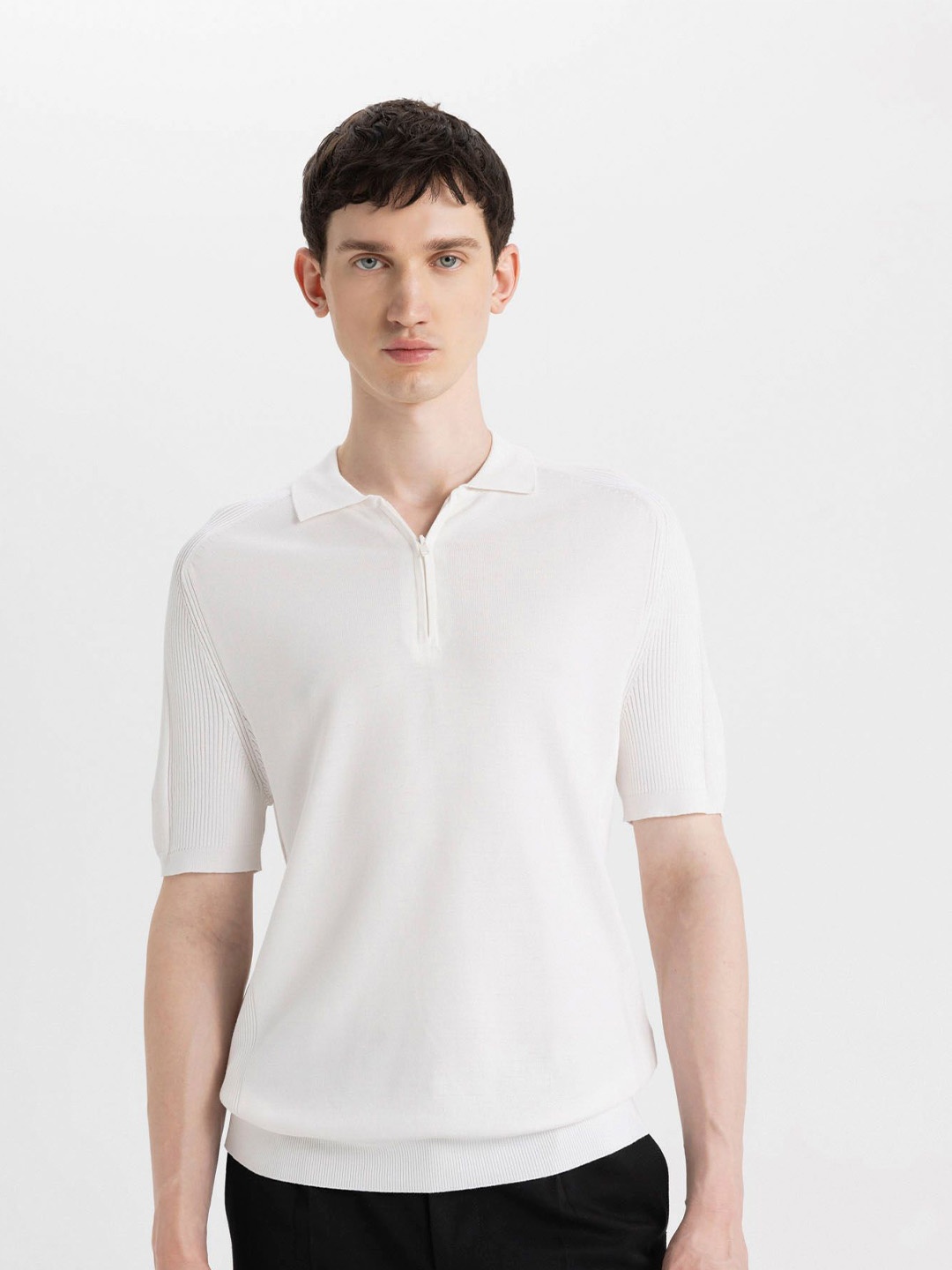 

DeFacto Men Polo Collar Solid T-shirt, White