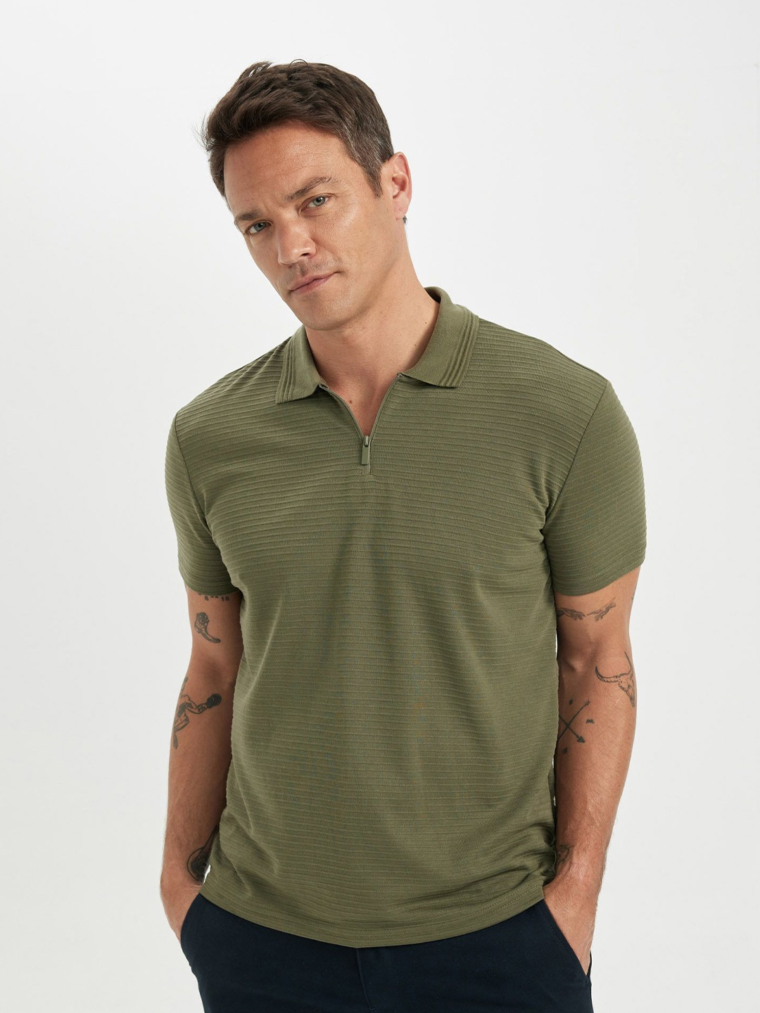 

DeFacto Men Polo Collar T-shirt, Na