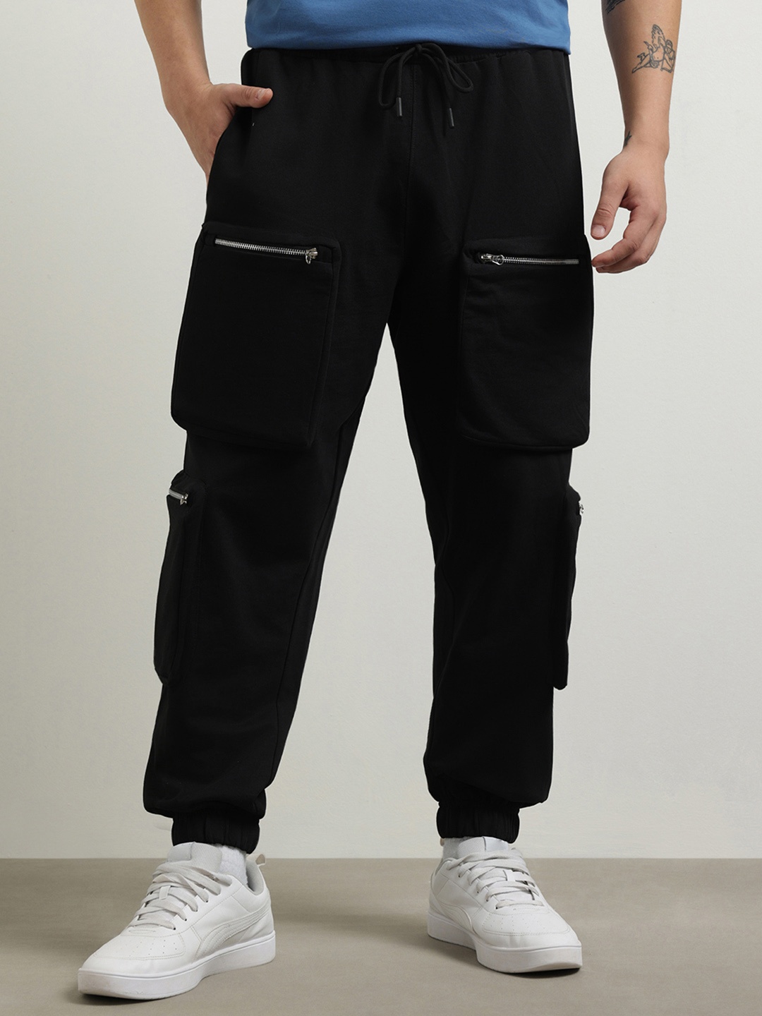 

NOBERO Men Solid Oversized Joggers, Black