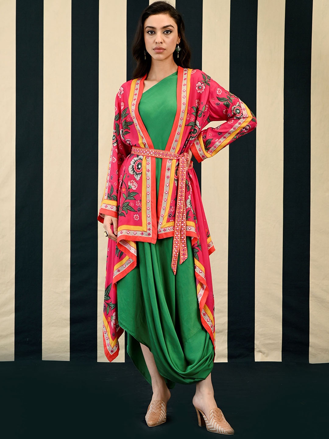 

SWATI VIJAIVARGIE Long Sleeves Printed Dress With Cape, Fuchsia