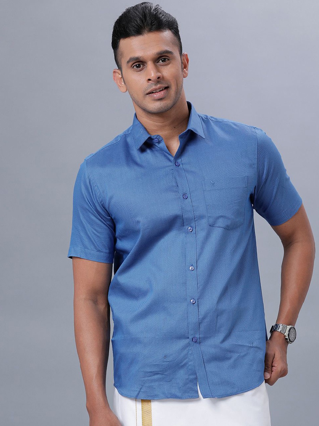 

Ramraj Spread Collar Cotton Short Sleeves Ethnic Shirt, Blue