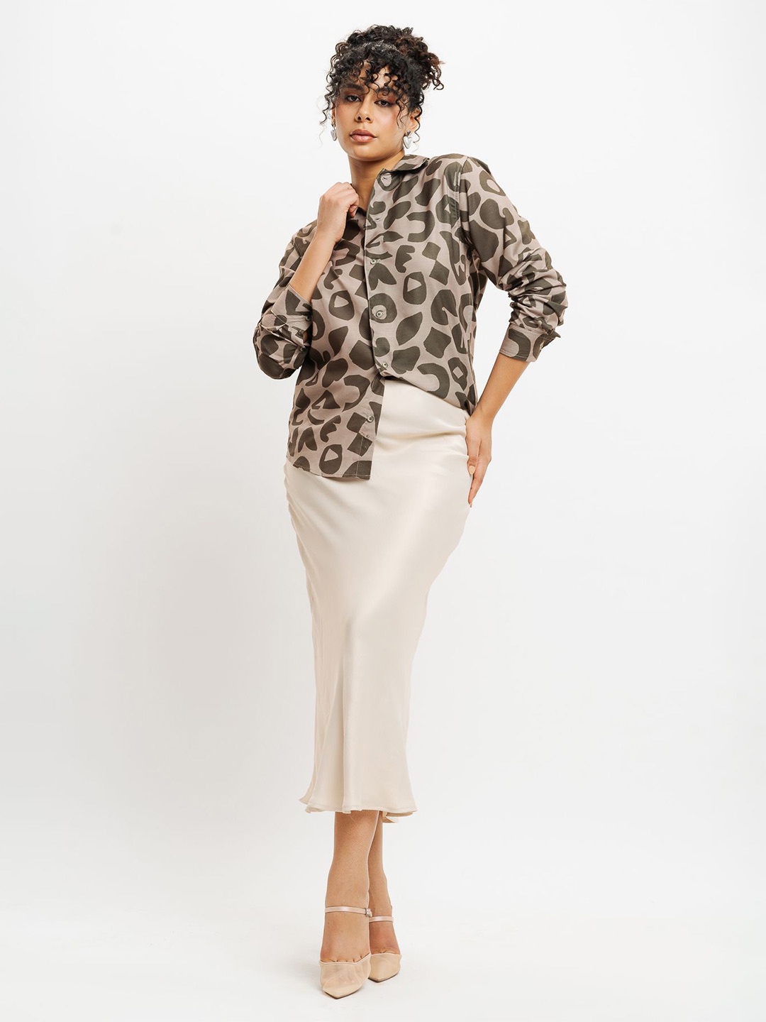 

FREAKINS Abstract Printed Spread Collar Casual Shirt, Brown