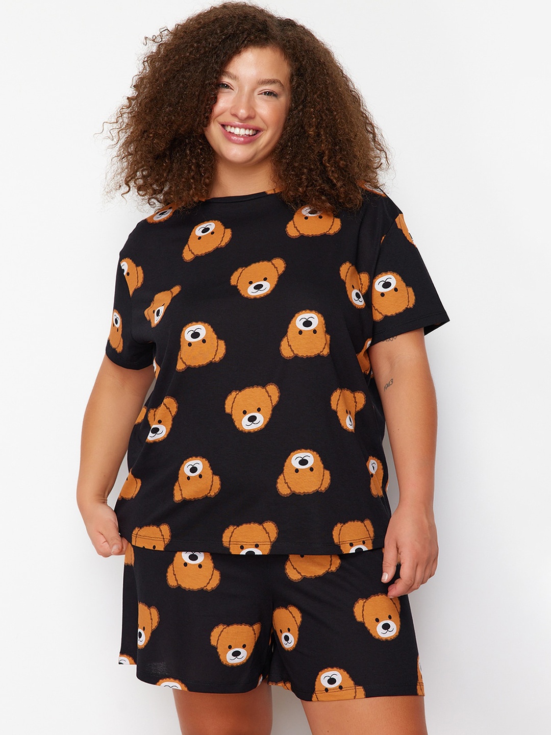 

Trendyol Plus Size Conversational Printed Pure Cotton Night suit, Black