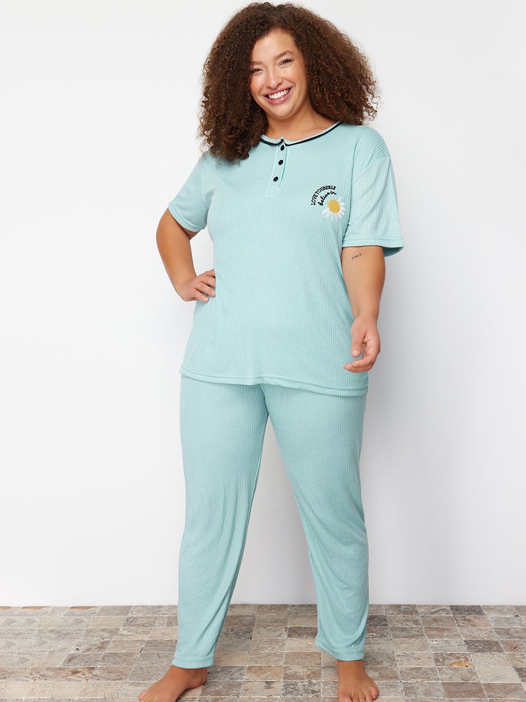 

Trendyol Plus Size Round Neck T-shirt With Pyjamas, Sea green