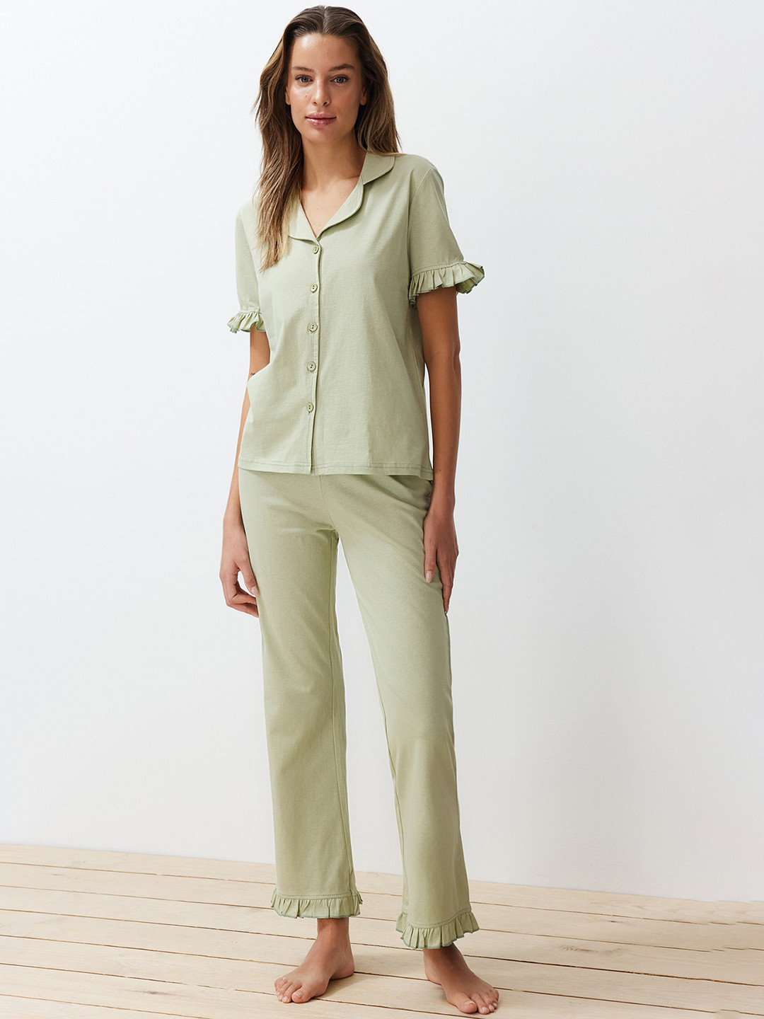 

Trendyol Lapel Collar Pure Cotton Night suit, Green