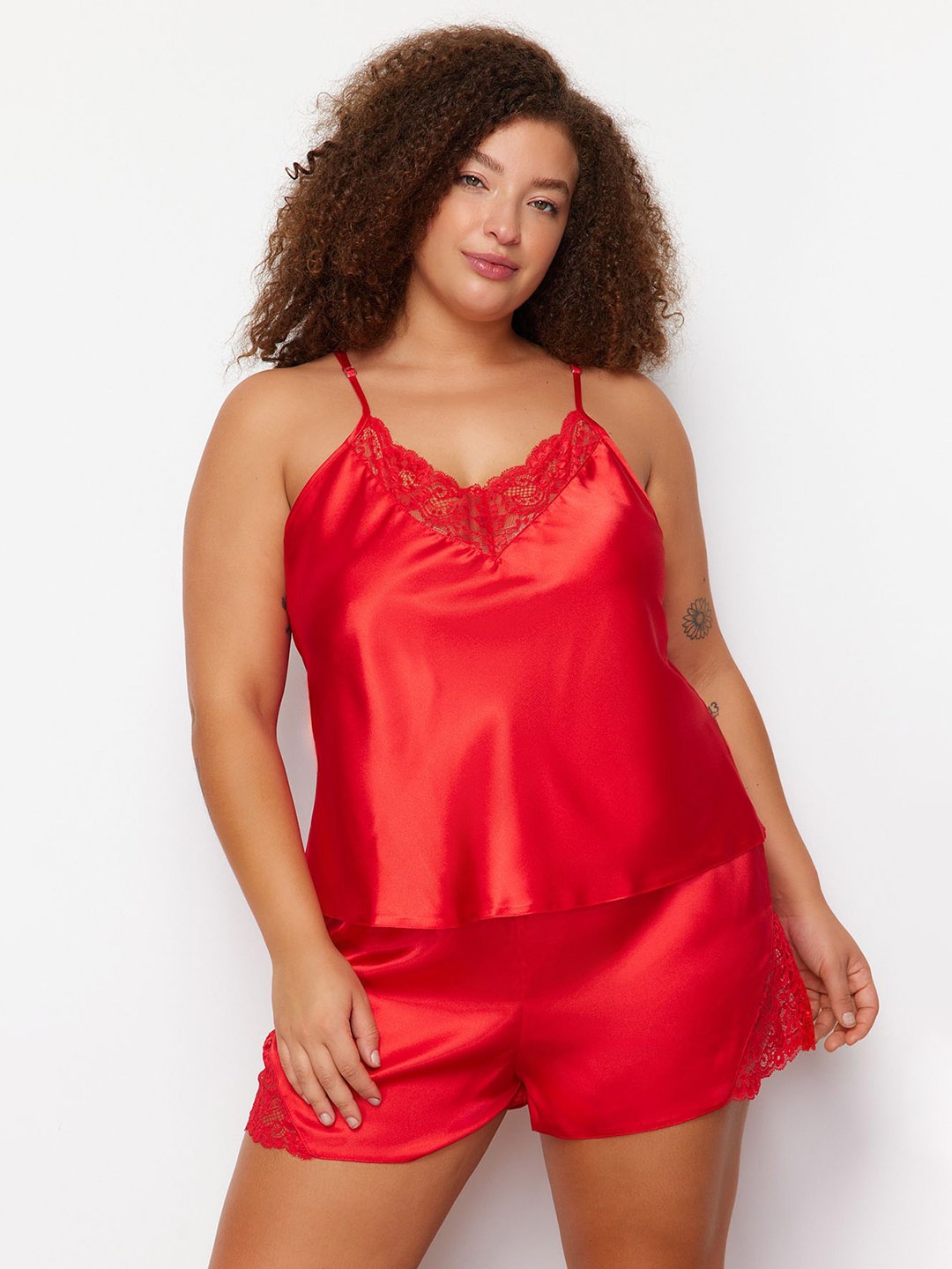 

Trendyol Shoulder Straps Night suit, Red