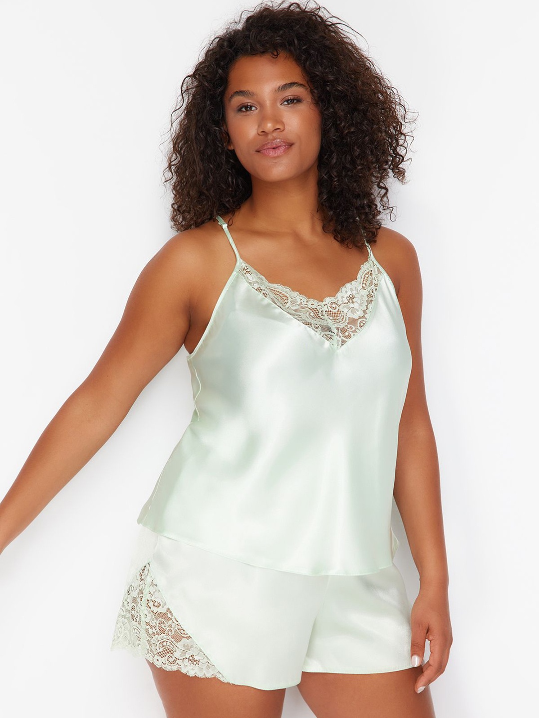 

Trendyol Shoulder Straps Lace Satin Night suit, Green