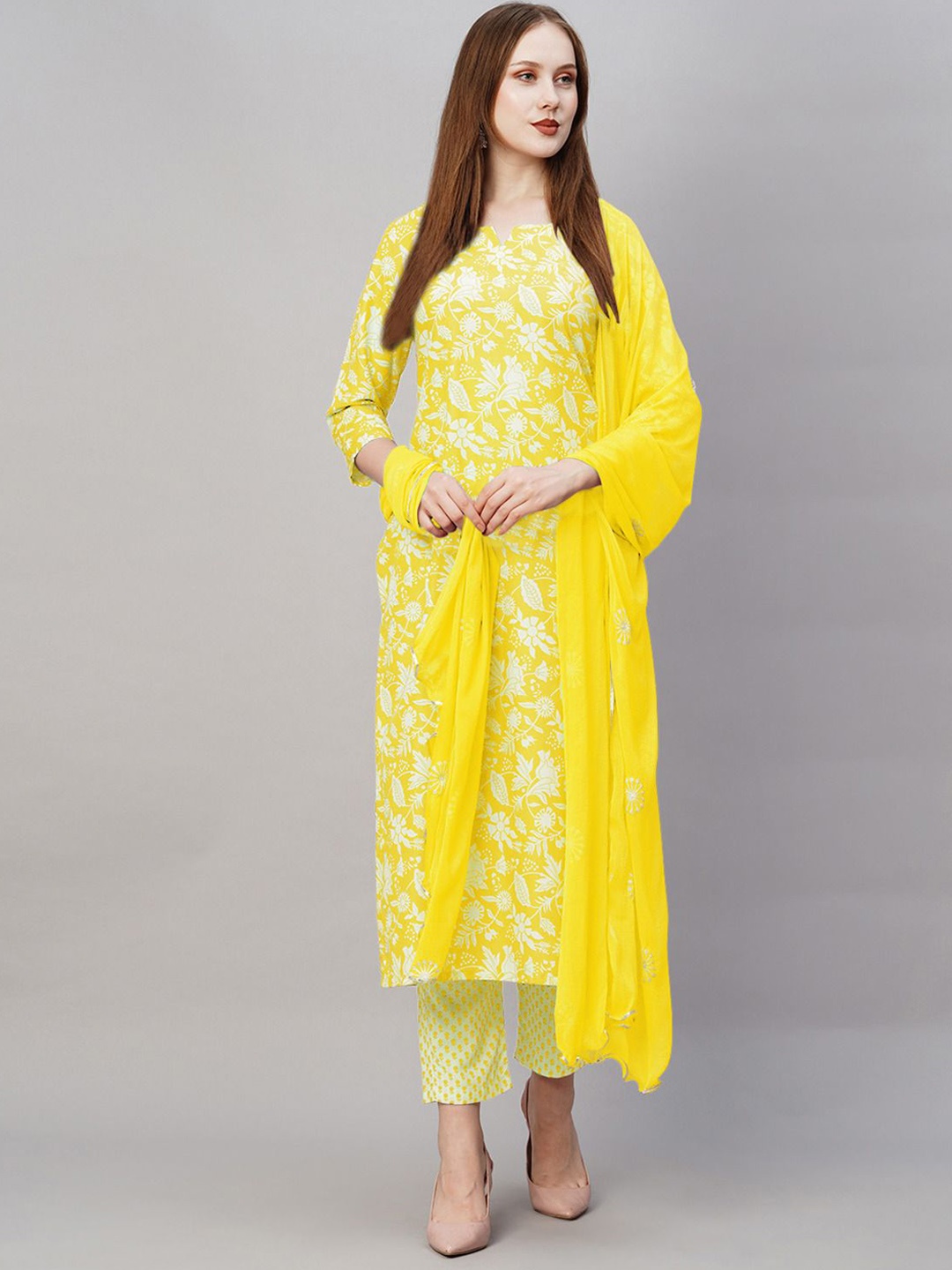

GoSriKi Floral Printed Regular Straight Kurta With Trousers & Dupatta, Yellow
