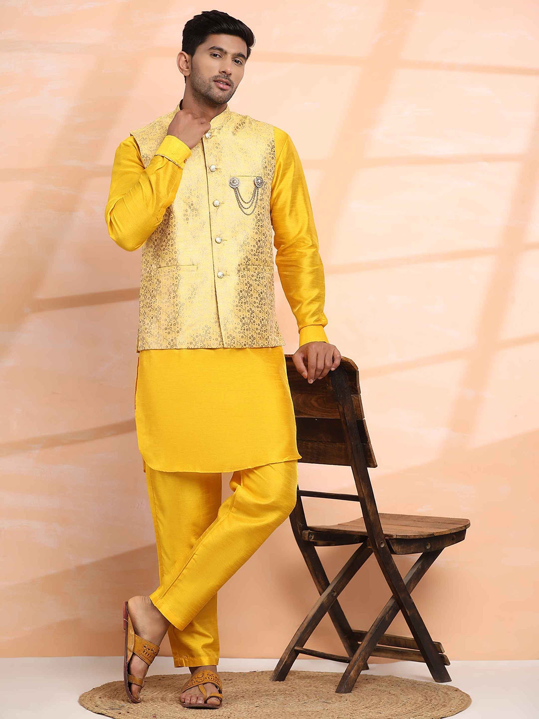 

Pro-Ethic STYLE DEVELOPER Pure Silk Straight Kurta With Trousers & Nehru Jacket, Yellow