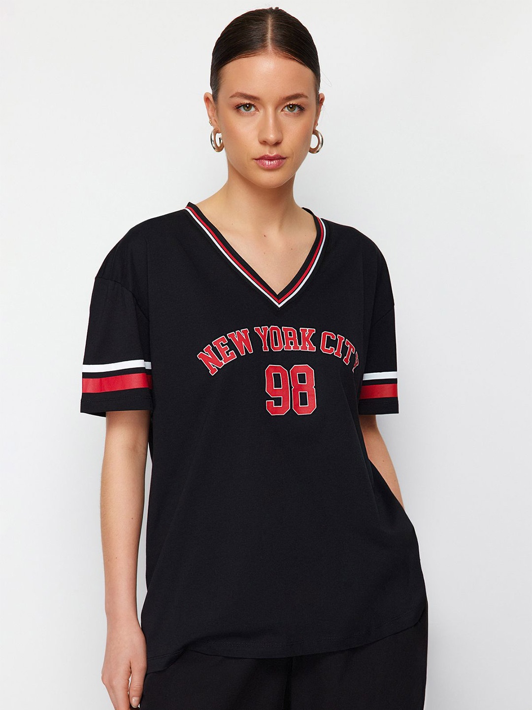 

Trendyol Typography Printed V-Neck Drop-Shoulder Sleeves Cotton Regular T-shirt, Black