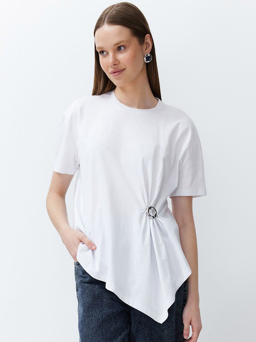 

Trendyol Floral Applique Round Neck Pure Cotton T-shirt, White