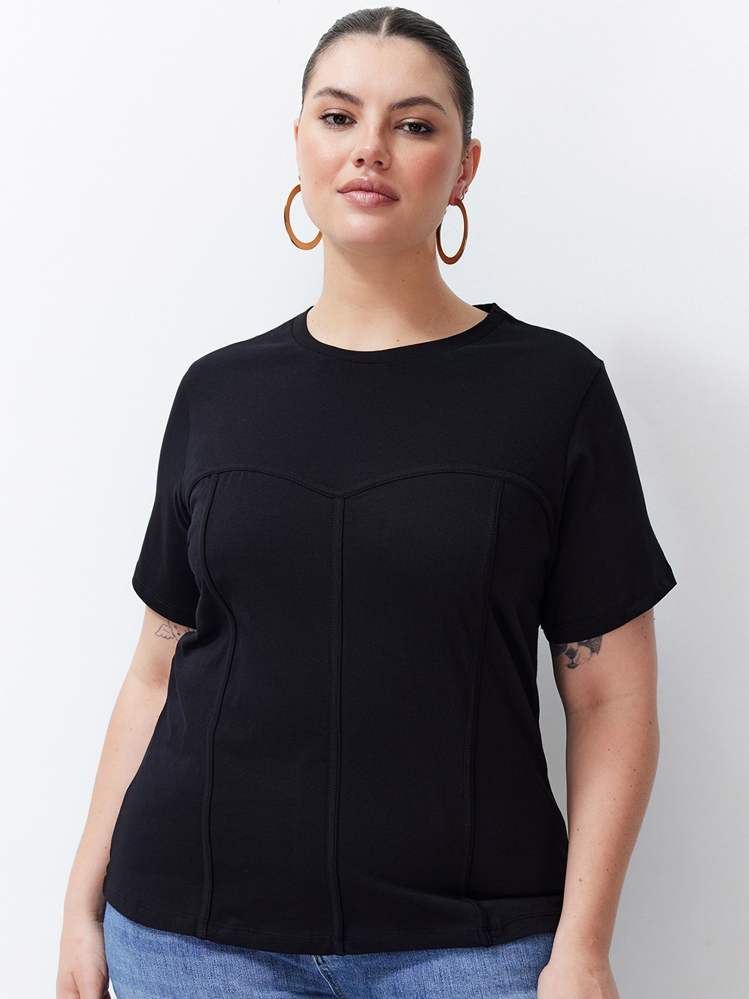 

Trendyol Round Neck Cotton T-shirt, Black