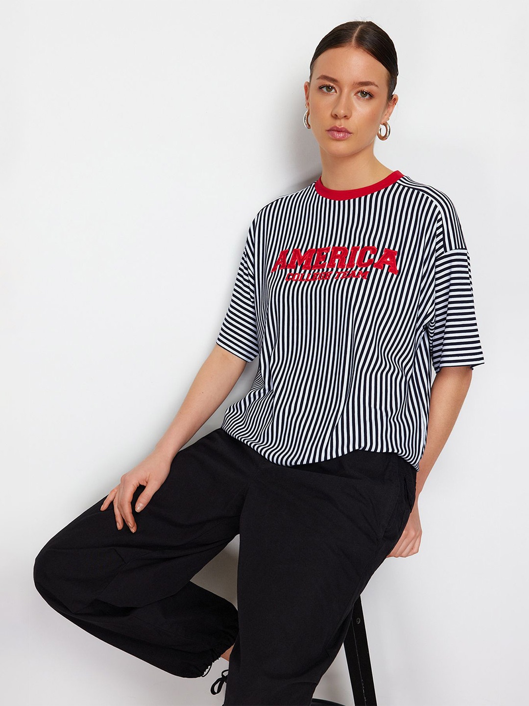 

Trendyol Striped Drop-Shoulder Sleeves Casual T-shirt, Black