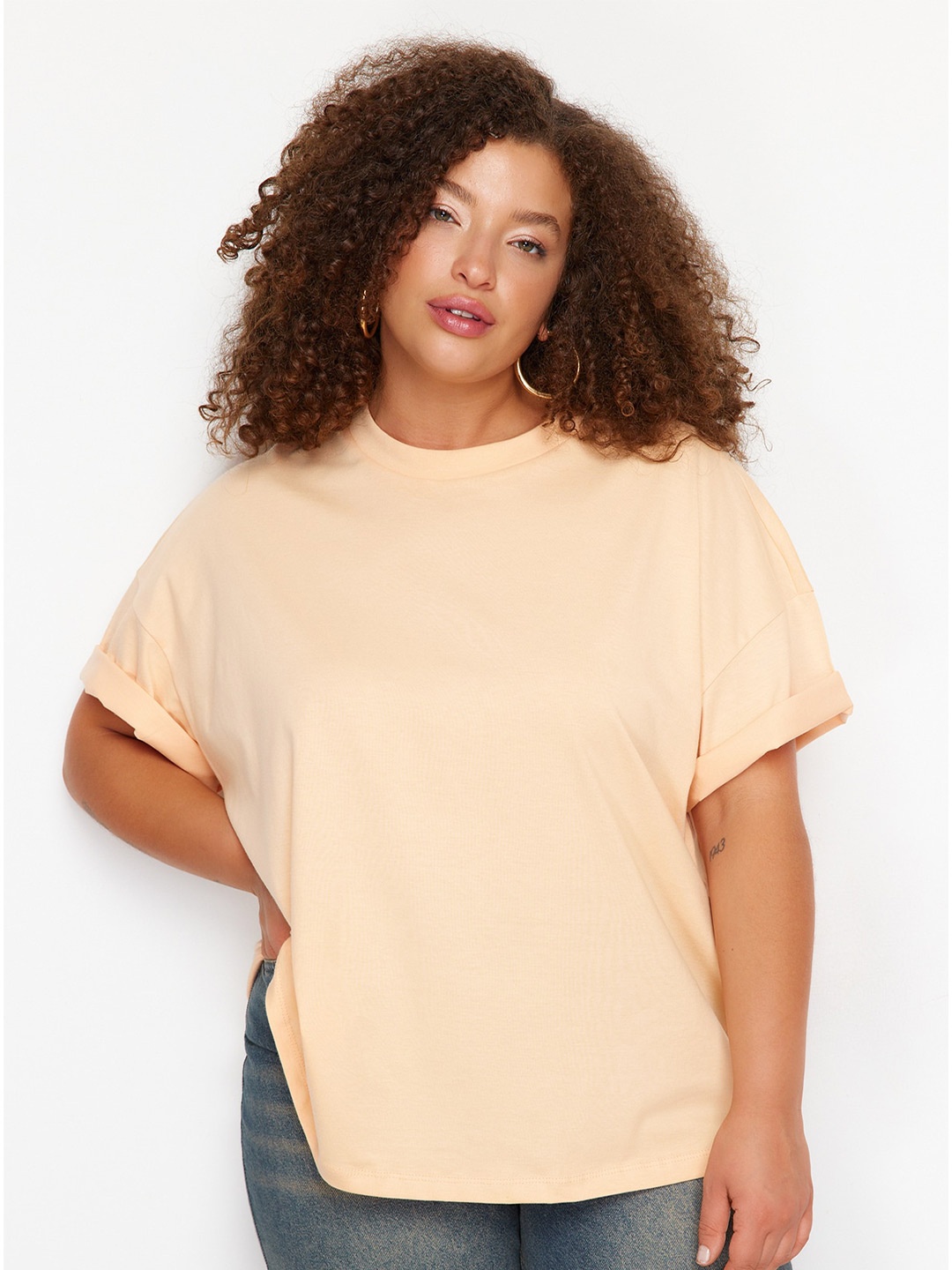 

Trendyol Plus Size Round Neck Drop-Shoulder Sleeves Cotton Regular T-shirt, Beige