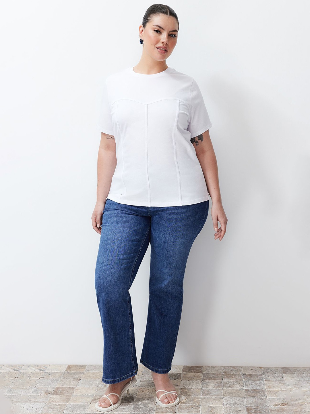 

Trendyol Plus Size Round Neck Short Sleeves Cotton Regular T-shirt, White