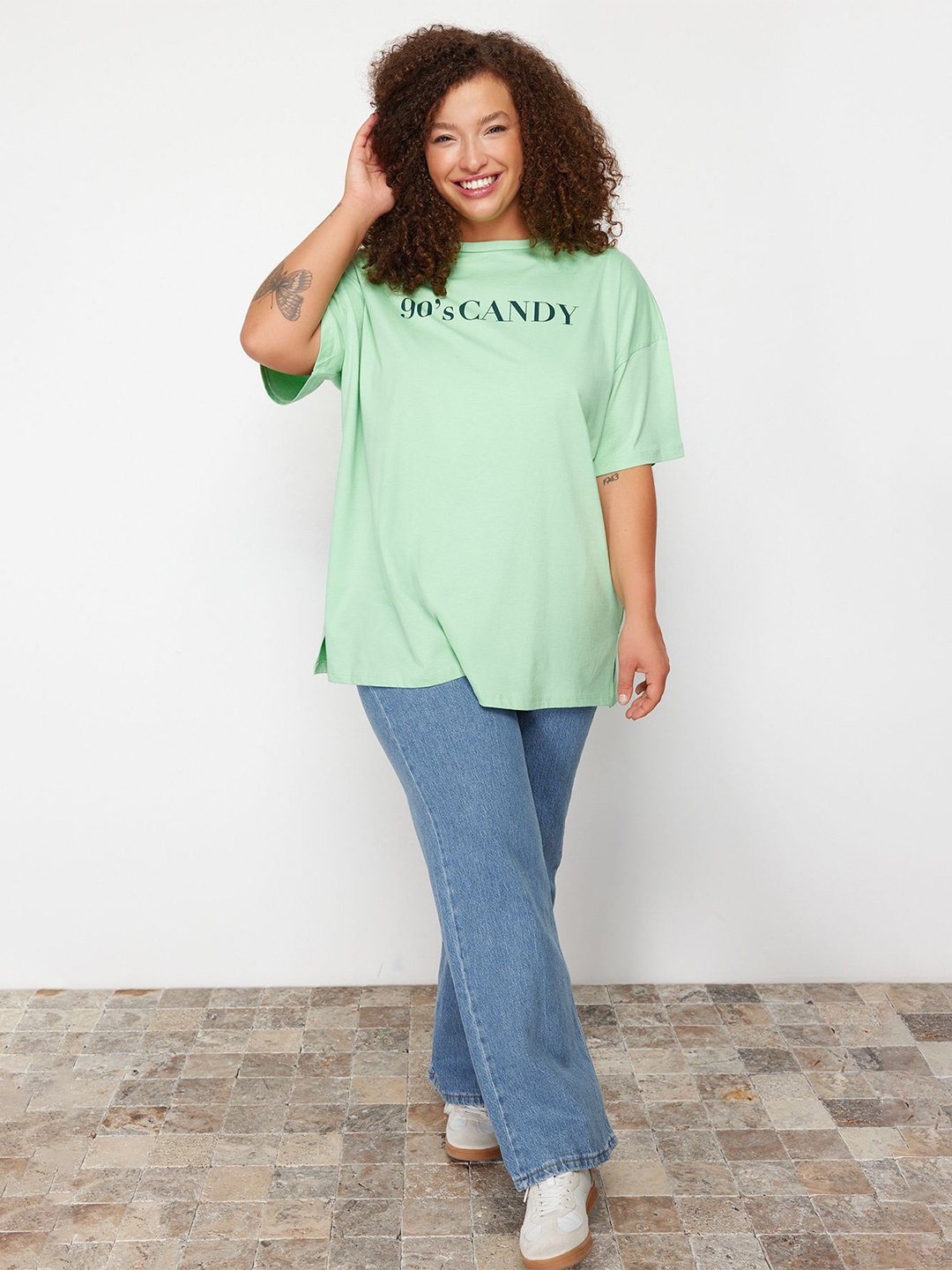 

Trendyol Typography Printed Drop-Shoulder Sleeves Pure Cotton Casual T-shirt, Green