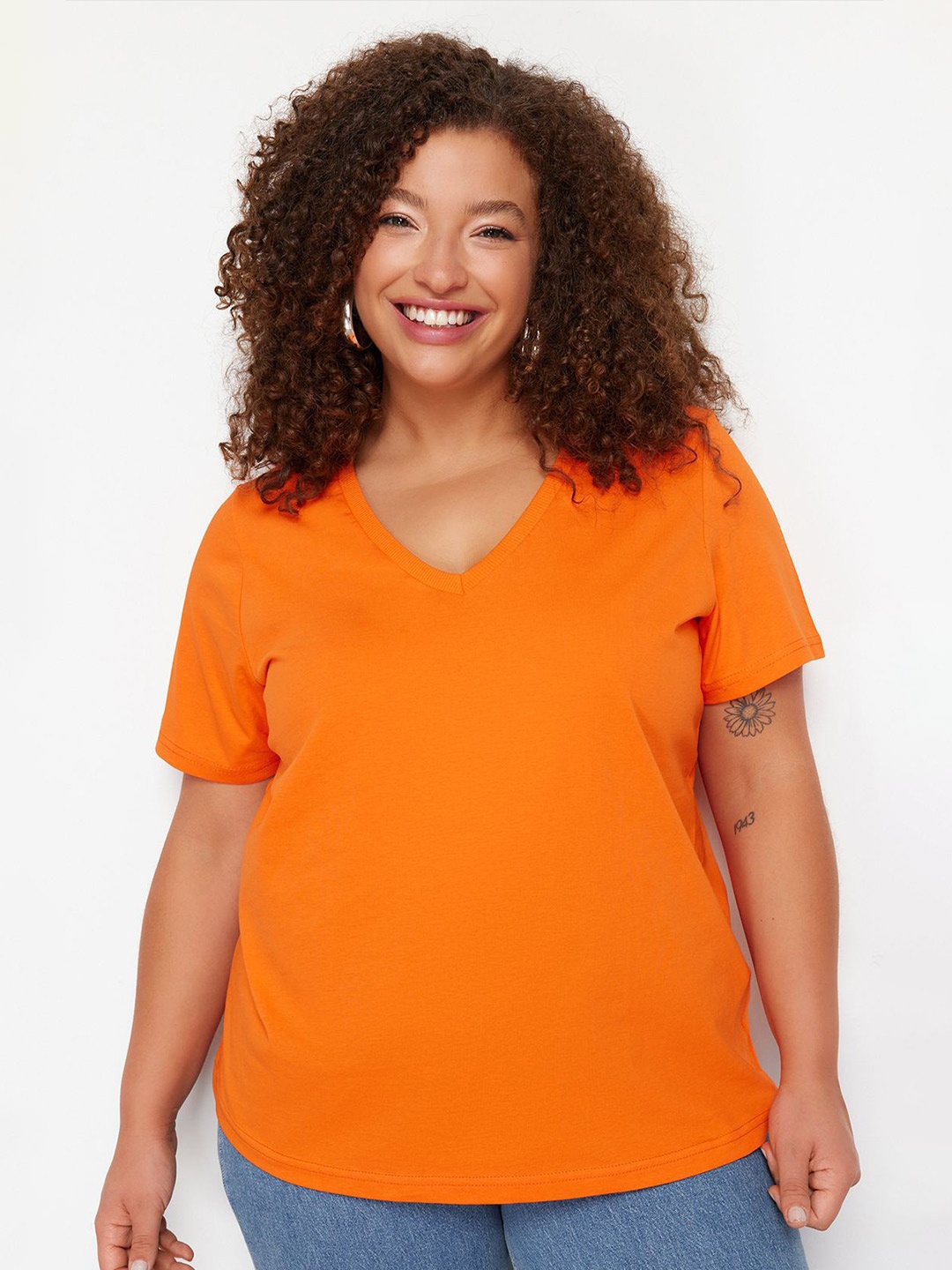 

Trendyol Plus Size V-Neck Short Sleeves Cotton Regular T-shirt, Orange