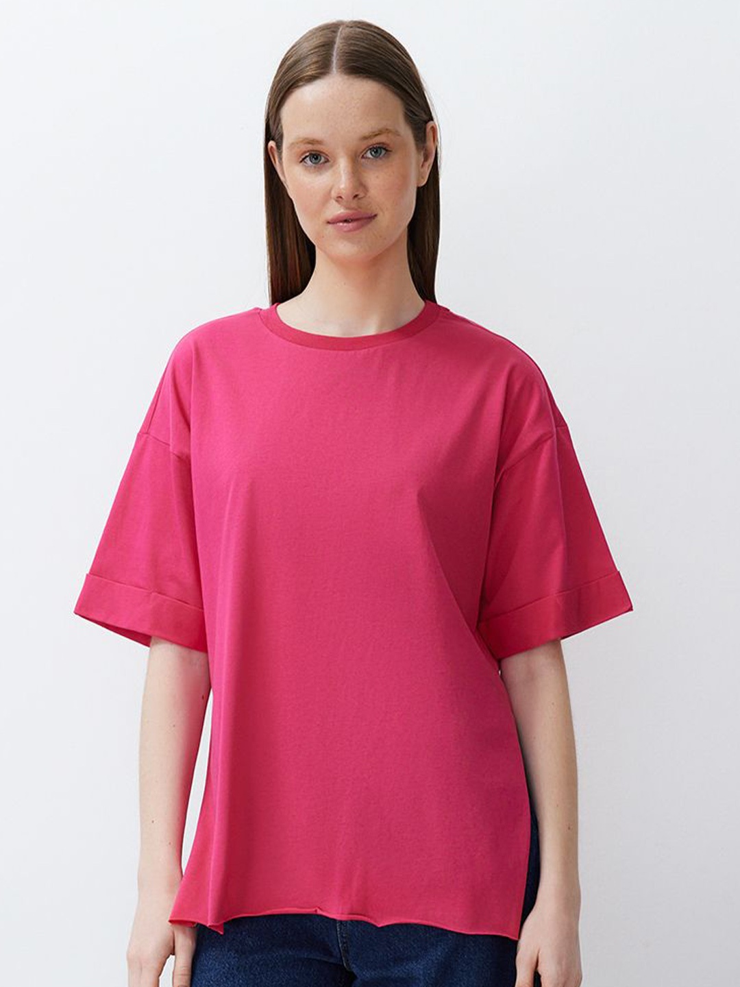 

Trendyol Drop-Shoulder Sleeves Round Neck T-shirt, Pink