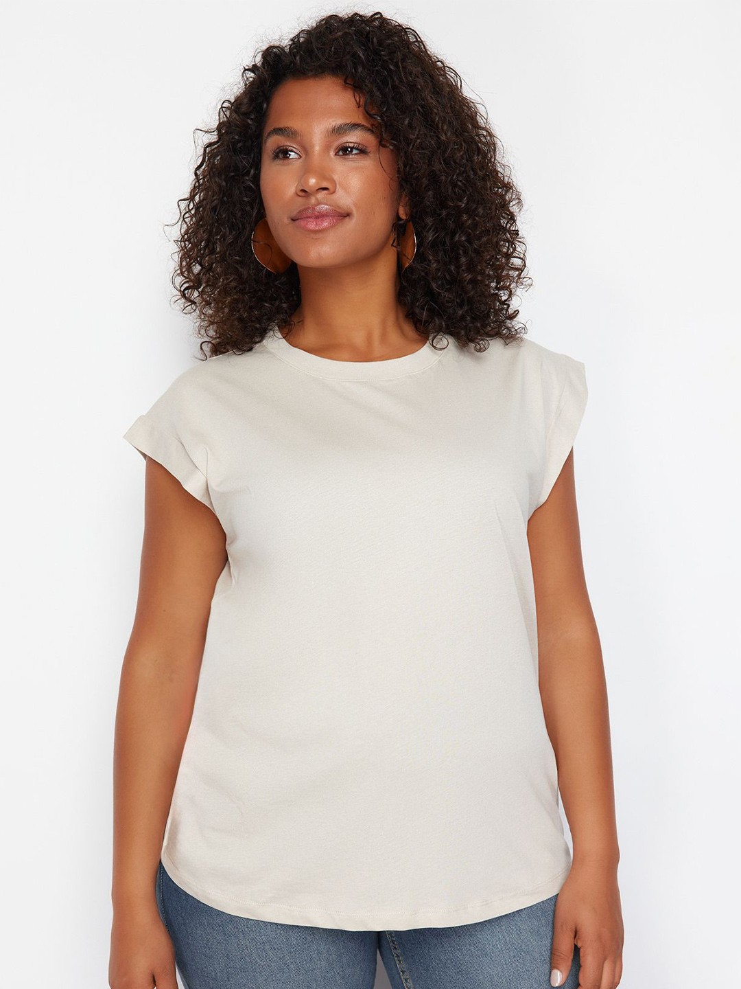 

Trendyol Plus Size Round Neck Extended Sleeves Cotton Regular T-shirt, White