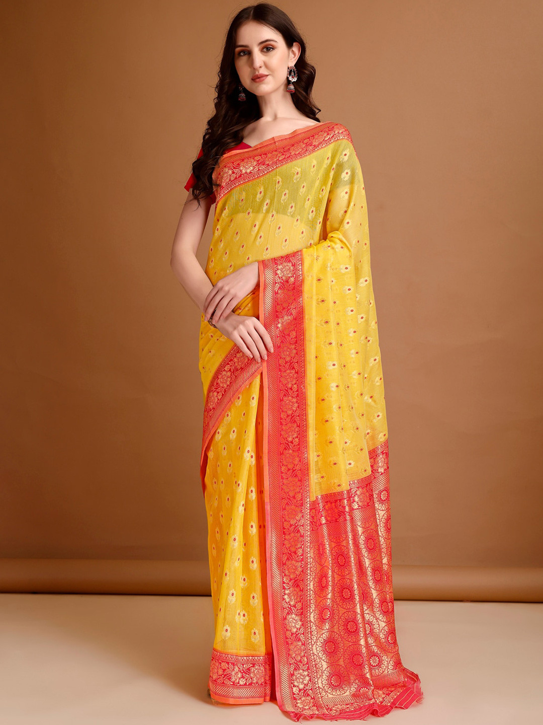

MAGMINA Floral Zari Jamdani Saree, Yellow