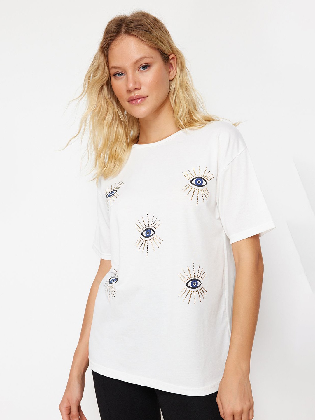 

Trendyol Floral Printed Round Neck T-shirt, White