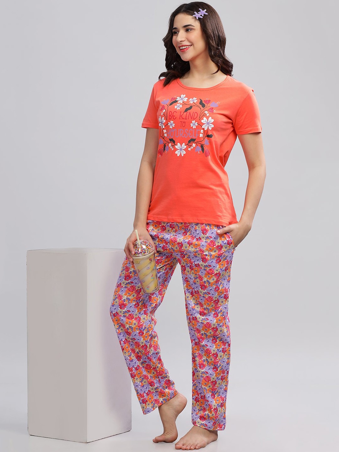 

Elzoh Floral Printed Cotton T-shirt With Pyjamas, Orange