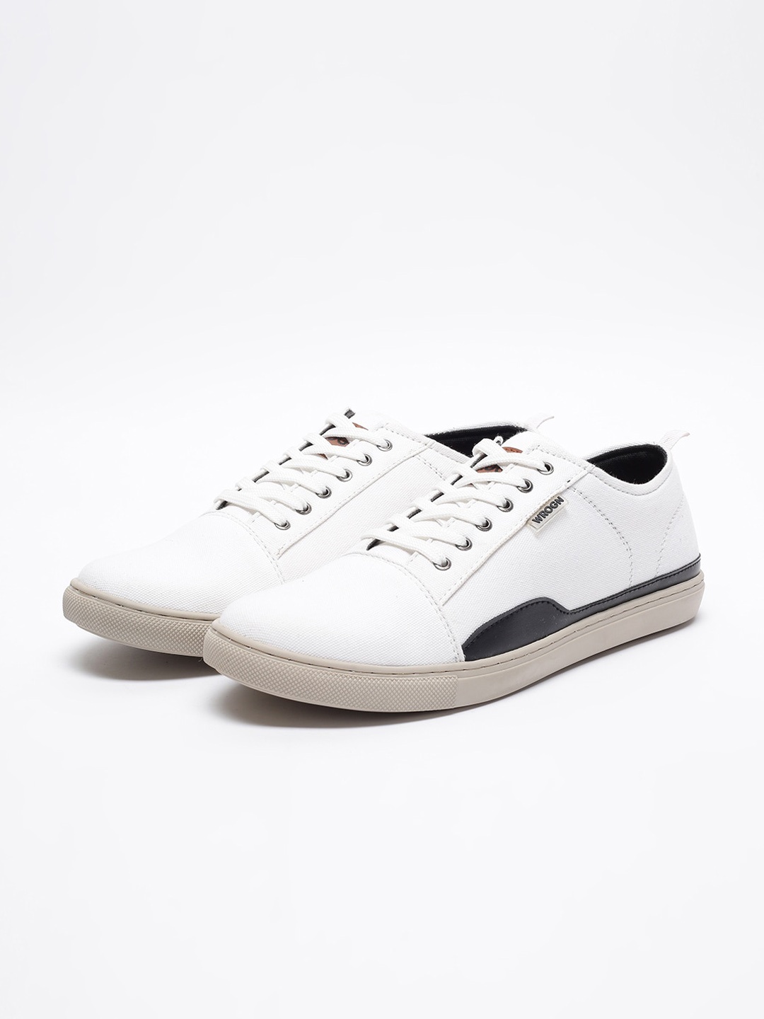 

WROGN Men Round Toe Comfort Insole Sneakers, White