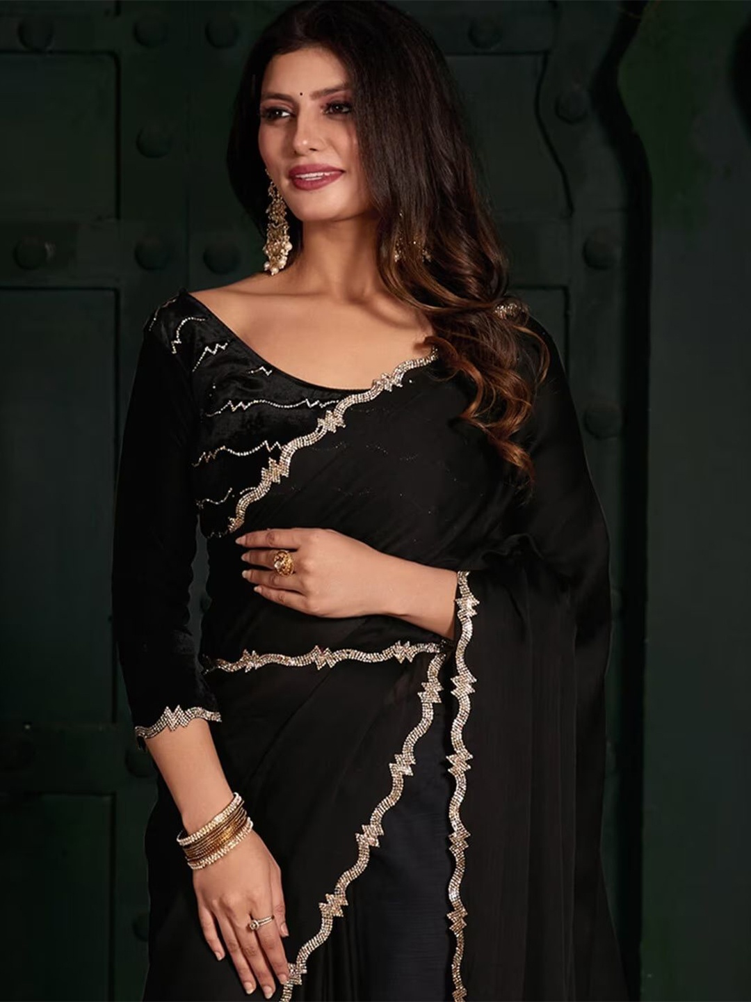 

RASVRITI Embroidered Satin Belted Saree, Black
