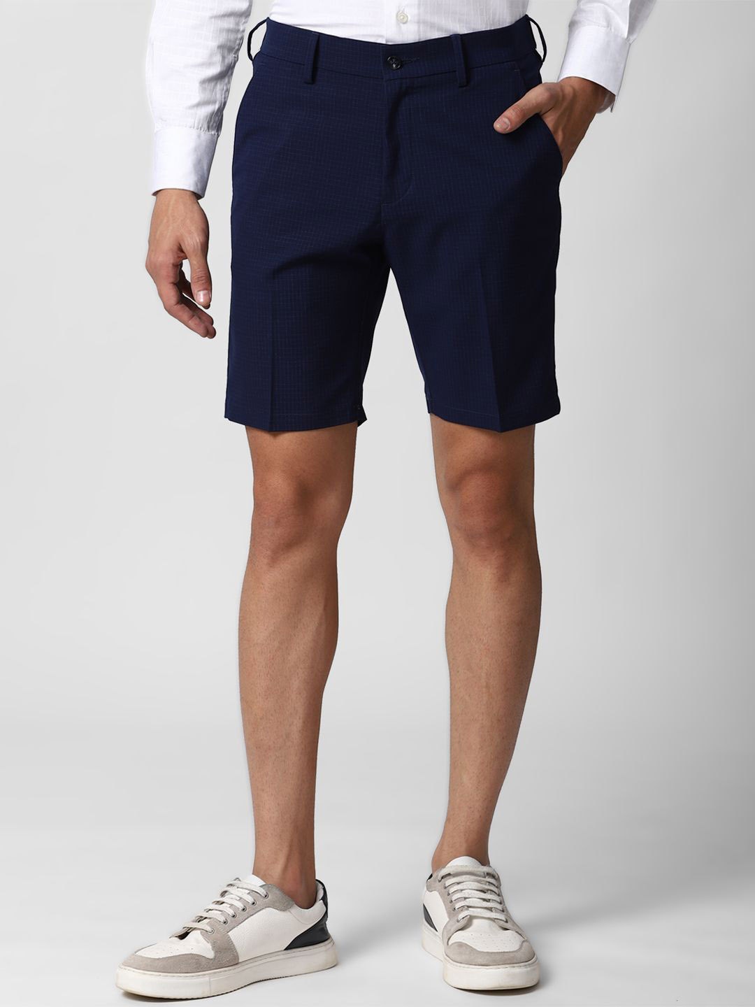 

Peter England Men Slim Fit Self Design Textured Mid-Rise Casual Chino Shorts, Navy blue
