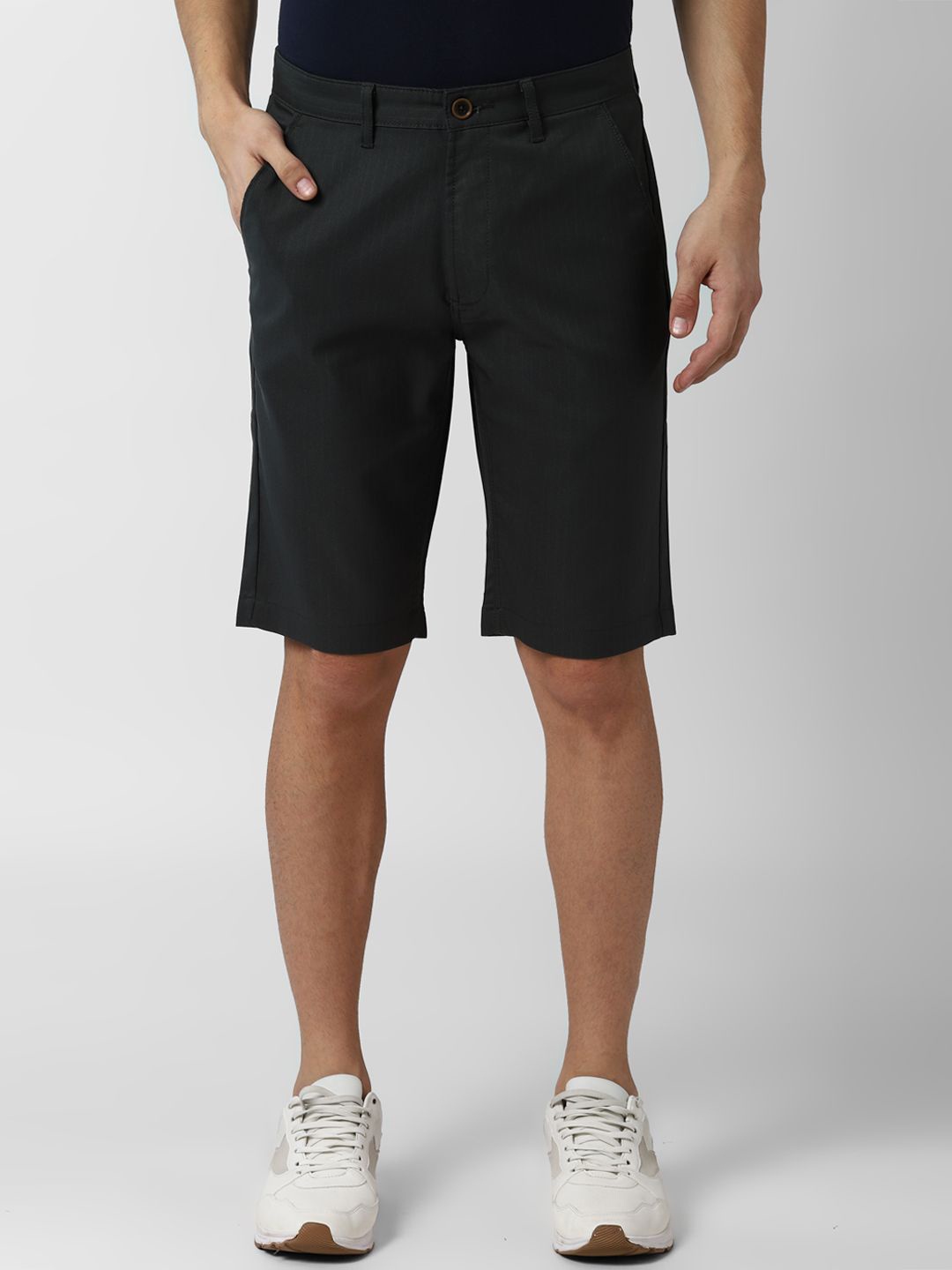 

PETER ENGLAND UNIVERSITY Men Mid-Rise Casual Chino Shorts, Black