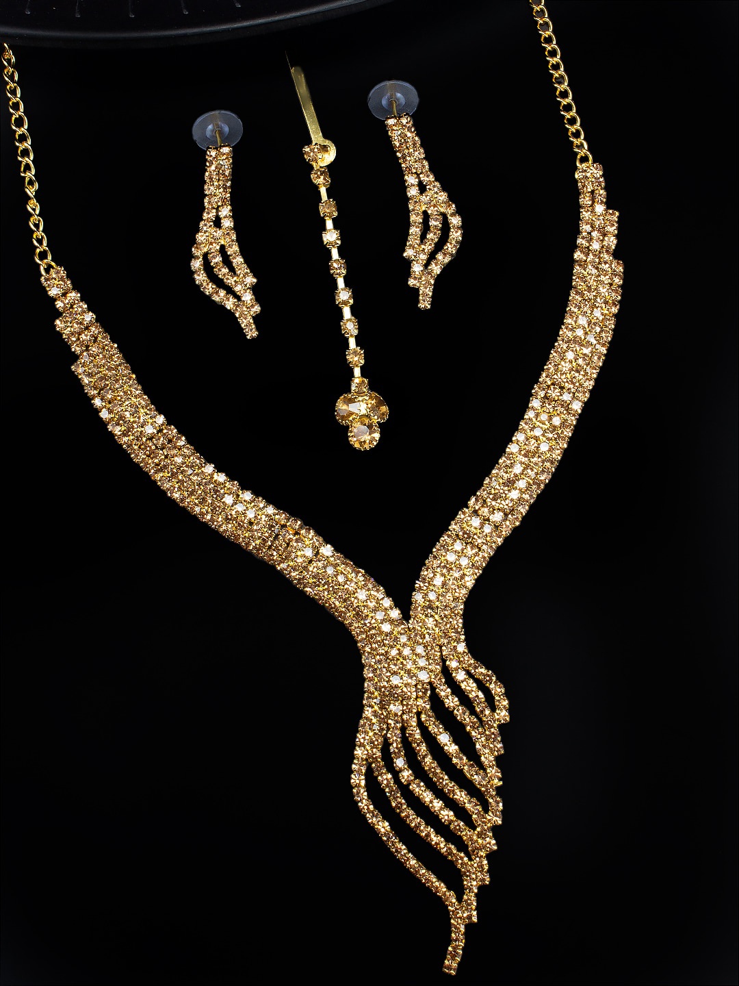 

PRIVIU Gold Plated CZ Studded Designer Jewellery Set