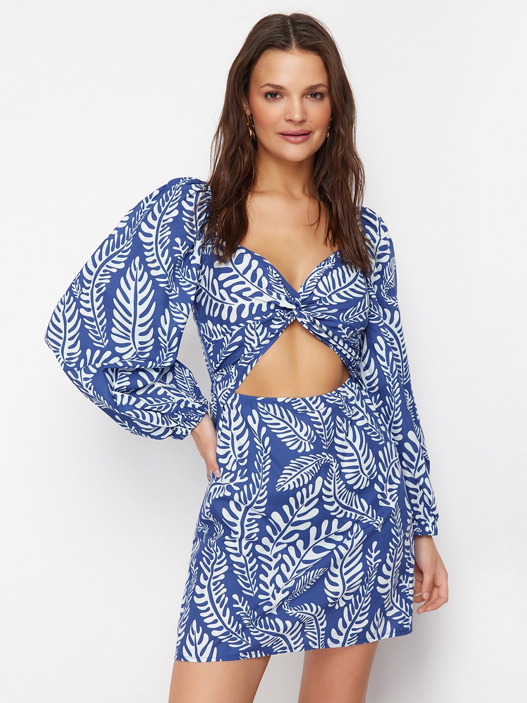 

Trendyol V-Neck Ethnic Motifs Print Puff Sleeve Fit & Flare Dress, Blue