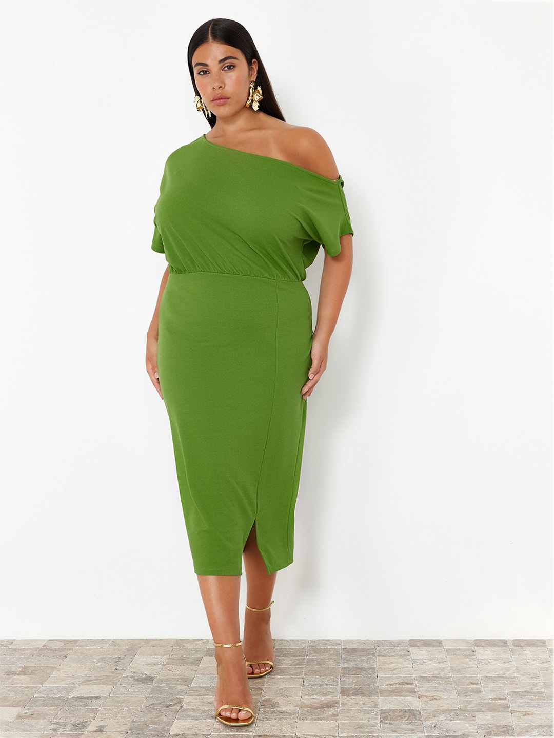 

Trendyol Plus Size Off-Shoulder Extended Sleeves Sheath Midi Dress, Green