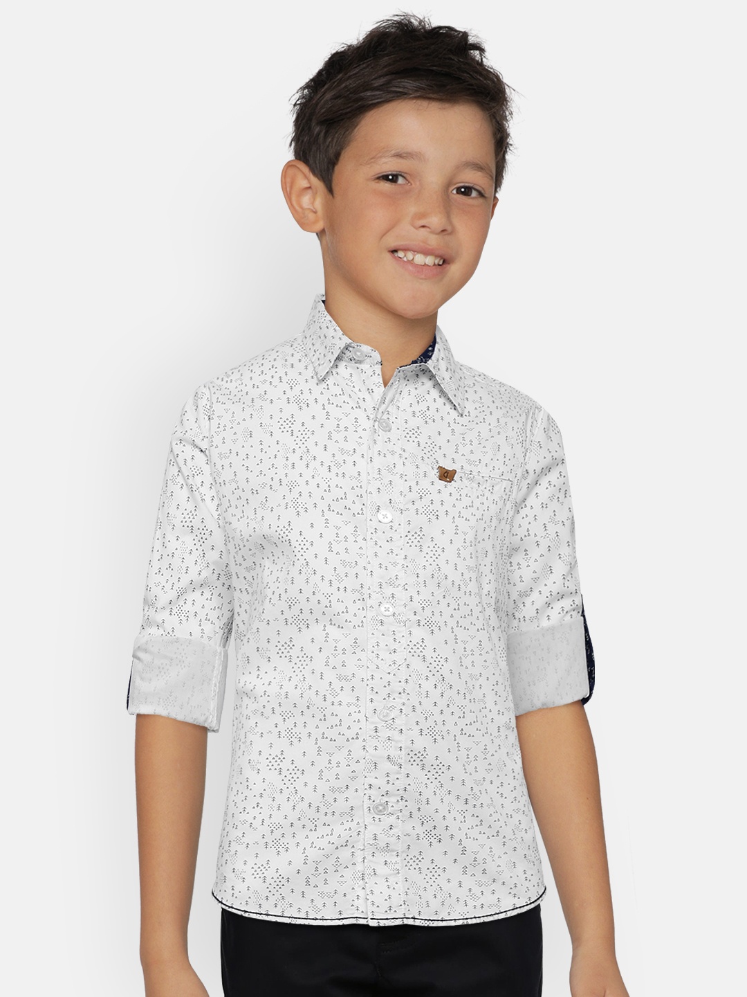 

Gini and Jony Boys White & Navy Blue Regular Fit Printed Casual Shirt