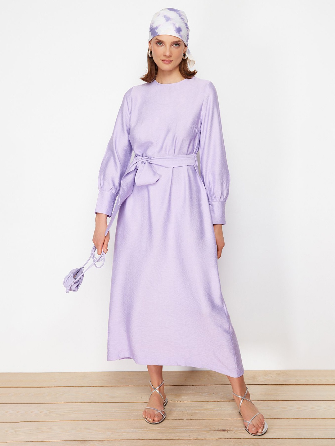 

Trendyol Round Neck Cuffed Sleeves Belted A-Line Dress, Lavender