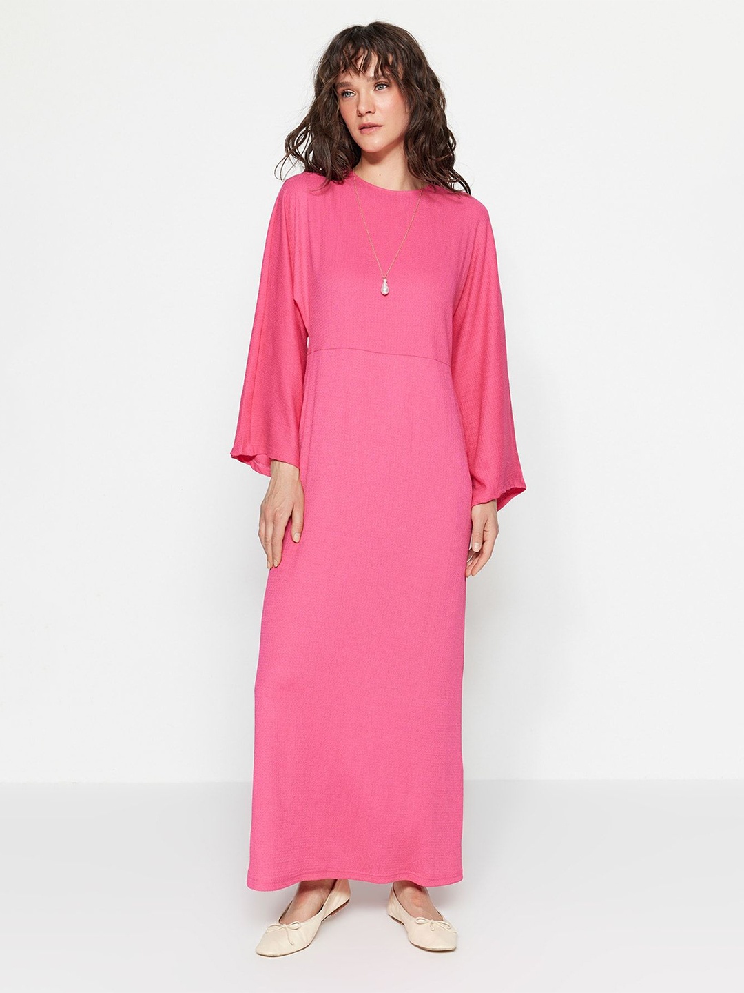 

Trendyol Round Neck Flared Sleeve Maxi Dress, Pink