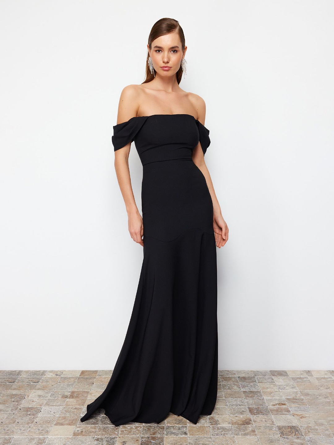 

Trendyol Women Off-Shoulder Short Sleeves Maxi Dress, Black