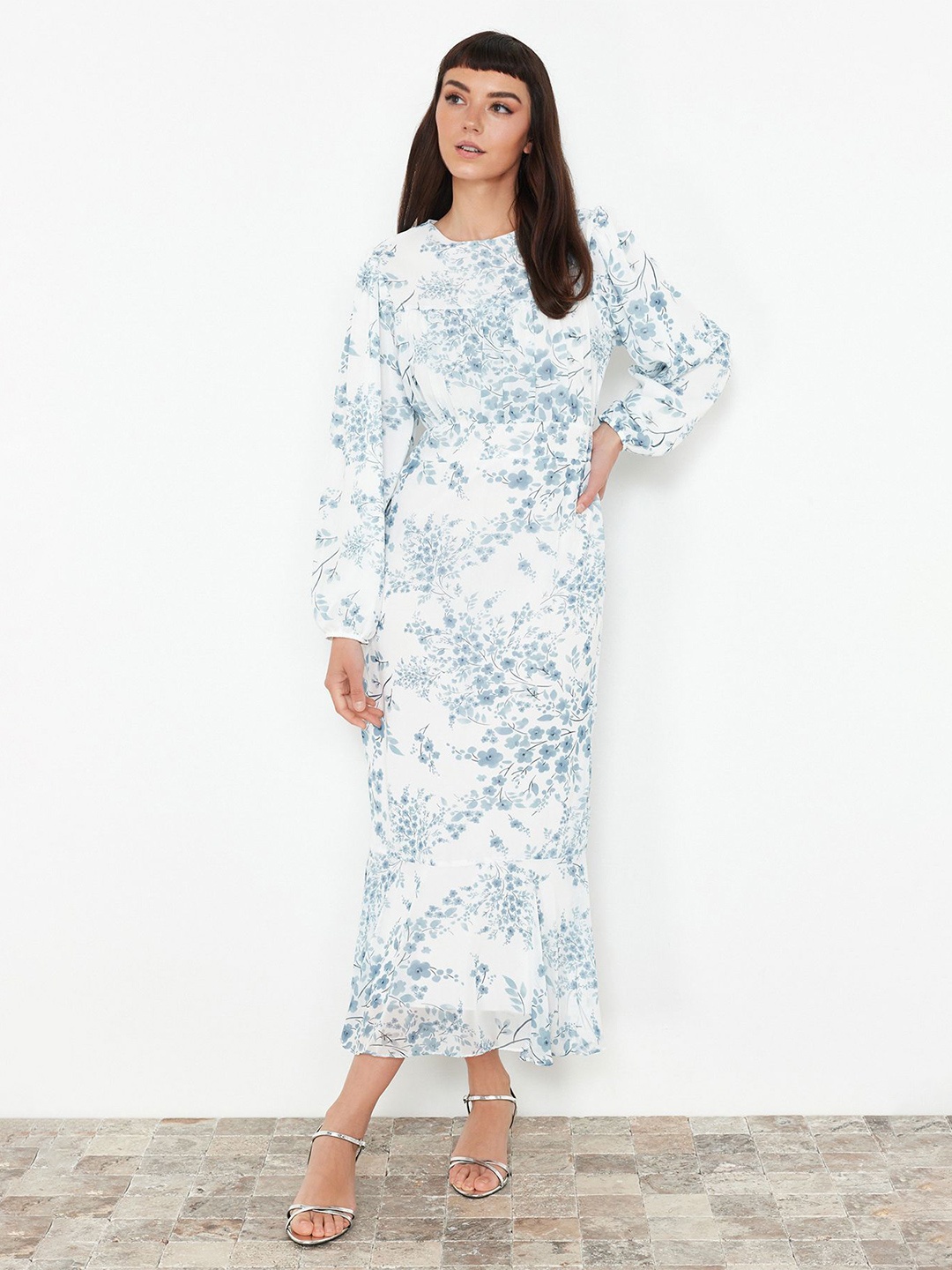 

Trendyol Round Neck Floral Print Maxi Midi Dress, White