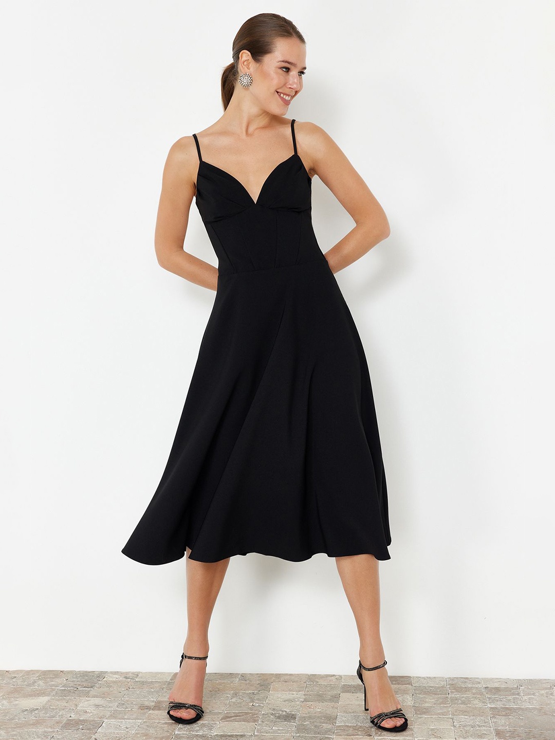 

Trendyol Shoulder Straps Sleeveless Fit & Flare Midi Dress, Black