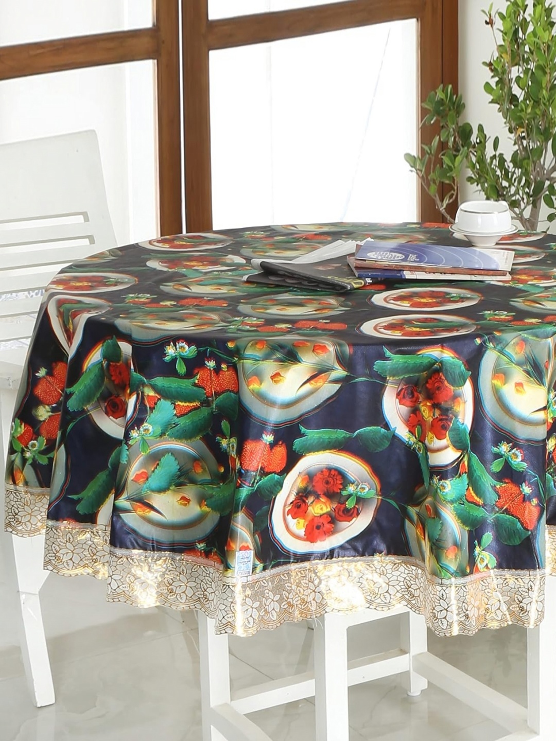 

Homerz Blue & Red Floral Round 4-Seater Table Cover