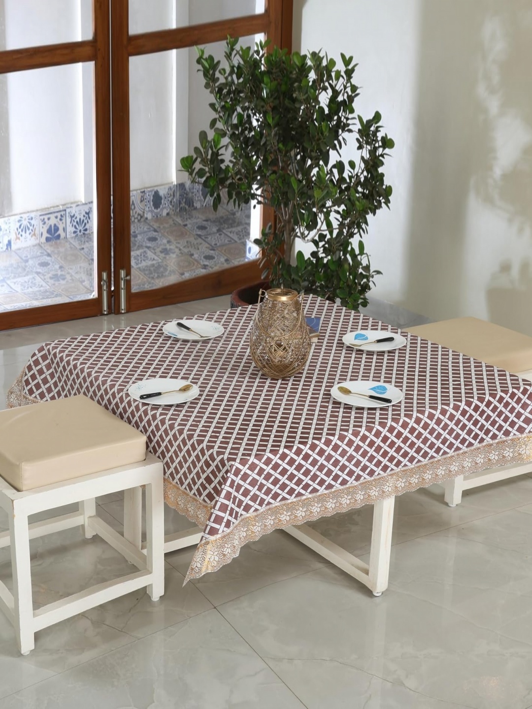 

Homerz Brown Geometric Printed 4-Seater Table Cover