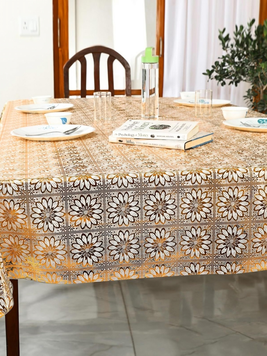 

Homerz Gold-Toned Floral Rectangle Table Cover